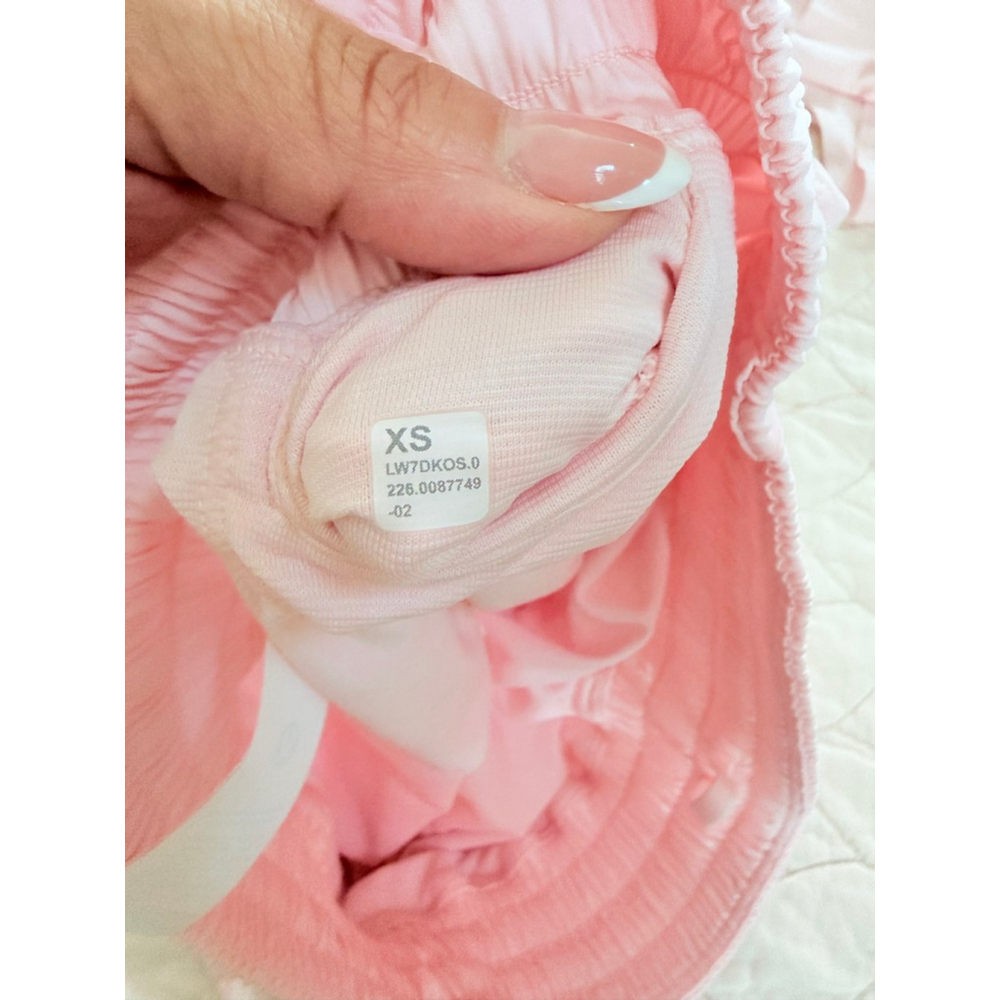 Women's Lululemon Pink Shake It Out High-Rise Run Short 2.5" XS - Picture 5 of 5